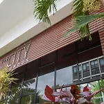 Colourful & Central 1 Bedroom In Playa Del Carmen